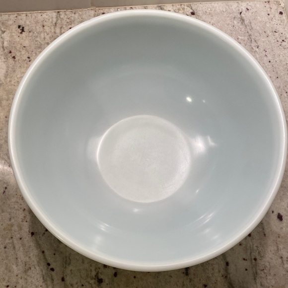 Pyrex mid century modern rare avocado green 404 4 qt mixing bowl - Picture 3 of 5